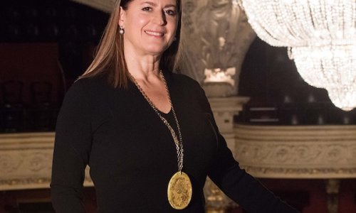 Carmen Gloria Larenas: "Latinoamérica aspira a tener una voz propia en el mundo de la ópera"