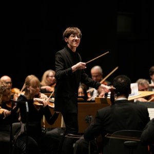 La ROSS abre su temporada con un concierto divulgativo en torno a Mahler, bajo la batuta de Irene Delgado-Jiménez