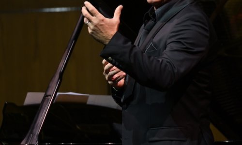 Roberto Alagna rinde homenaje a Puccini con un recital en el Liceu