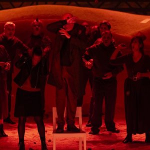 Les Arts estrena 'Enemigo del pueblo', con música de Francisco Coll y escena de Álex Rigola