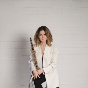 Cristina Gómez Godoy toca Bach en Rumania, con la Liszt Chamber Orchestra