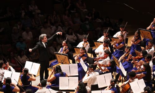 La gira por España de Gustavo Dudamel y la Sinfónica Juvenil de Venezuela se aplaza por las restricciones aéreas en el país