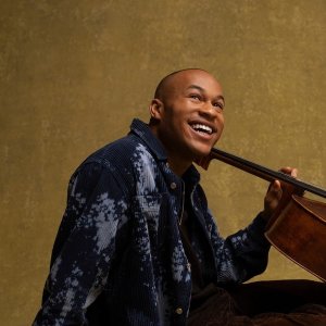 El violonchelista Sheku Kanneh-Mason suspende temporalmente su agenda por una lesión en un dedo