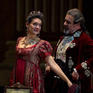 Vanessa Goikoetxea protagoniza 'Tosca' en Baluarte, con Arturo Chacón-Cruz y Carlos Álvarez