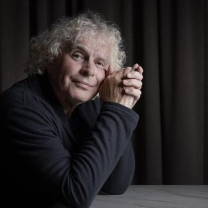 Simon Rattle encabeza una carta en contra de la destitución de Andris Nelsons en Boston