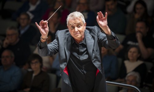 Alexander Liebreich dirige obras de Bach, Strauss y Mendelssohn al frente de Euskadiko Orkestra