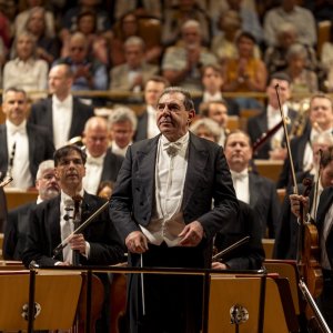 Daniele Gatti y la Staatskapelle Dresden visitan Ibermúsica con obras de Wagner, Saint-Saëns y Debussy