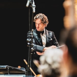 Gustavo Gimeno dirige la Novena sinfonía de Beethoven al frente de la Sinfónica de Toronto