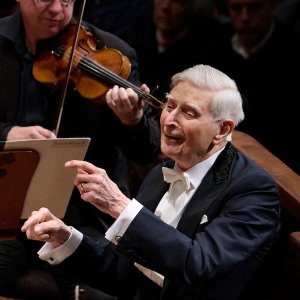 Herbert Blomstedt, a punto de cumplir 99 años, cancela sus próximos compromisos en Japón