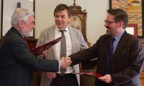 Acuerdo entre la RAE y la UCM para revisar el léxico musical español