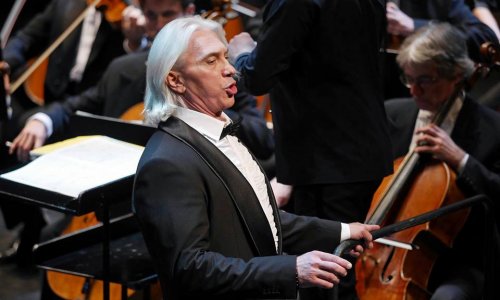 Dmitri Hvorostovsky abandona la ópera escenificada