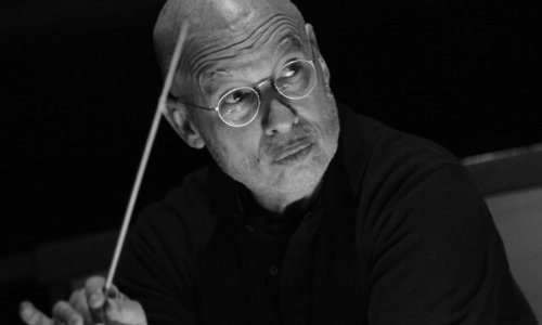 Dennis Russell Davies erige la Octava de Bruckner con la Simfònica de Barcelona