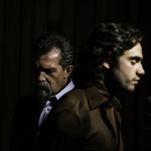 Antonio Banderas y Jordi Mollà en "La música del silencio", la película sobre Andrea Bocelli