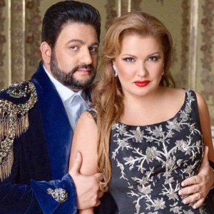 Anna Netrebko y Yusif Eyvazov protagonizan "Il Trovatore" en Verona, firmado por Zeffirelli