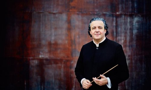 Juanjo Mena dirige Mendelssohn y Bruckner al frente de la Orquestra de Barcelona
