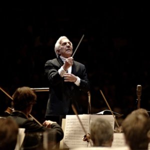 Vladimir Ashkenazy dirige la OBC con obras de Prokofiev, Ravel y Debussy