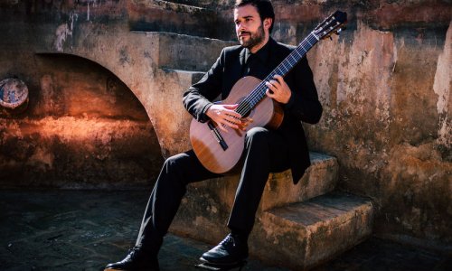 Pedro Rojas-Ogáyar: "Joaquín Rodrigo es el Beethoven de la guitarra"