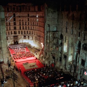 El Liceu amplía su anuario, con acceso a centenares de documentos del periodo 1993-1999