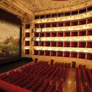 Los teatros de ópera en Europa afrontan pérdidas de 145 millones de euros, de marzo a julio
